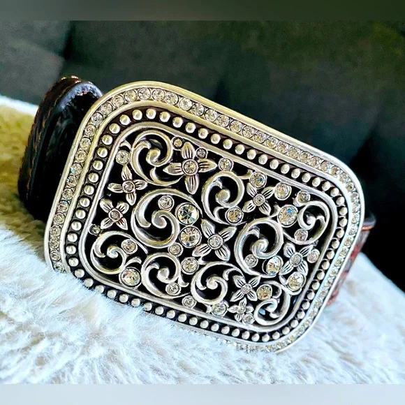 NWOT Ariat Women's Rhinestone FillagreeBelt A10006957 with Ornate Buckle